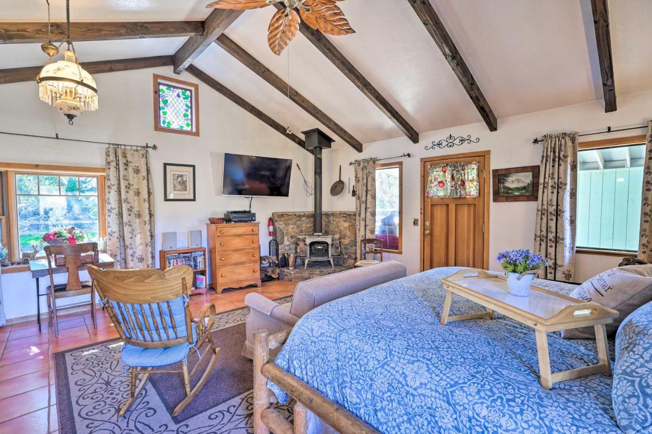 Cozy Story Book Barn Cottage With Scenic View Julian Bagian luar foto